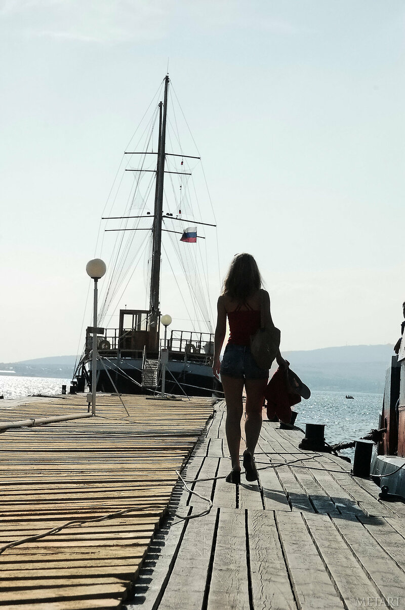 Аврора, 38