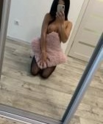 Дина, 28